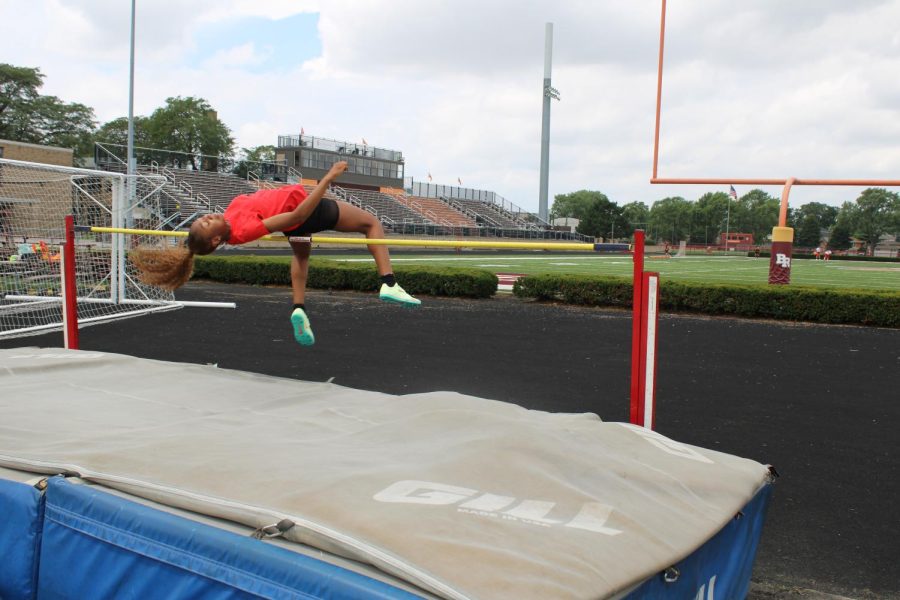 Senior+Sprinter+%26+Jumper+Races+to+Junior+Olympics